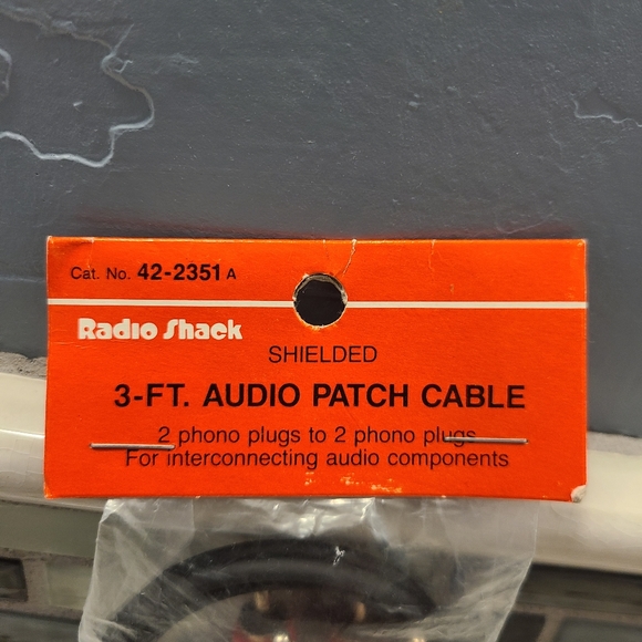 Radio Shack 3-FT Audio Patch Cable - Picture 4 of 4